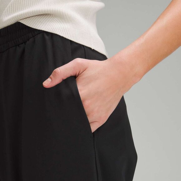 Lululemon Women's Tapered-Leg Mid-Rise Pant 7/8 Length - Black - Picture 2 of 10